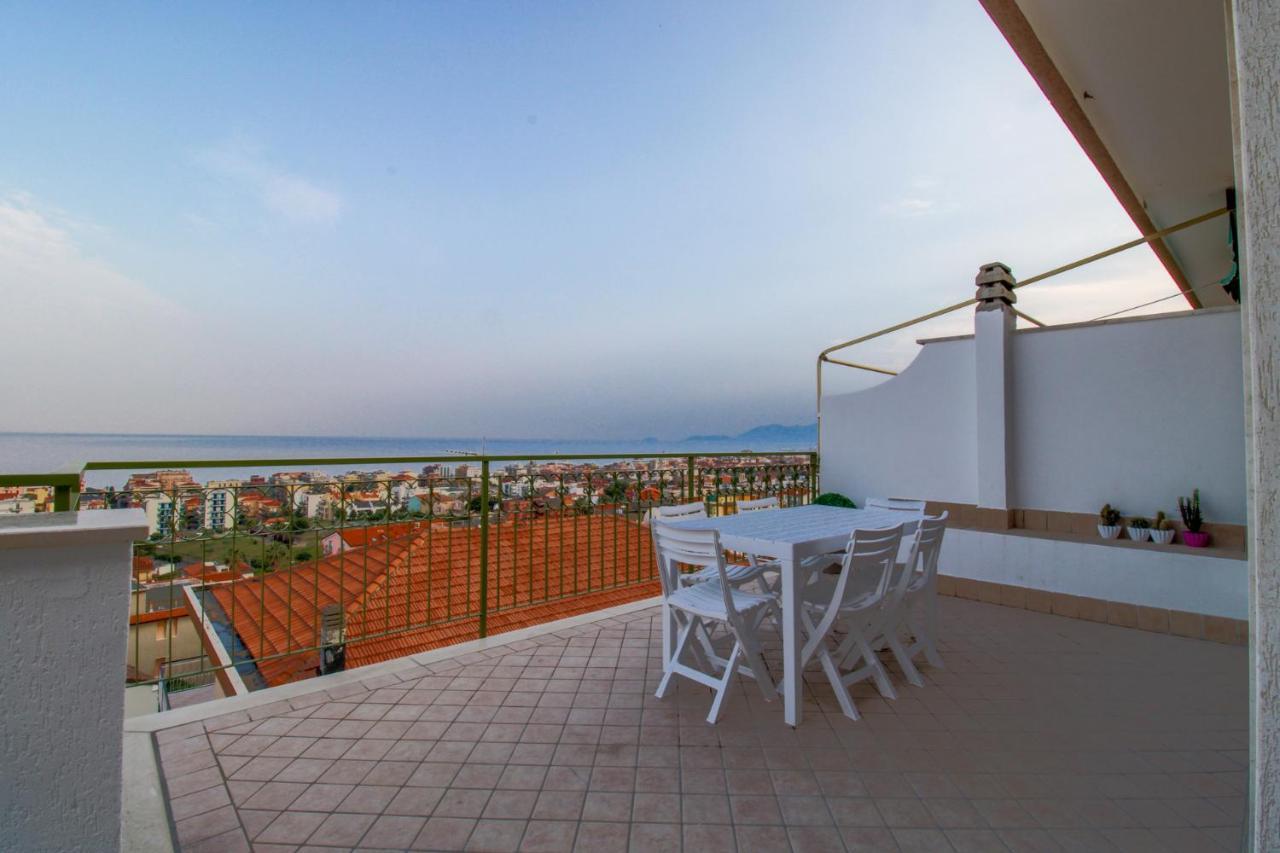 La Terrazza - By Ligooria Apartment Pietra Ligure Ngoại thất bức ảnh